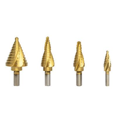 TIN Coated 13mm Höhenflossenstations-Bohrer-gewundener geriffelter Schritt für hölzerne Bohrung